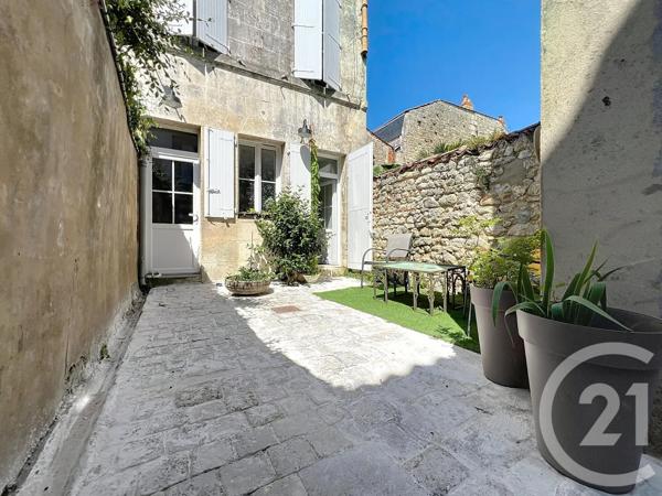 Immeuble à vendre  146 m 2   ROCHEFORT  - 17