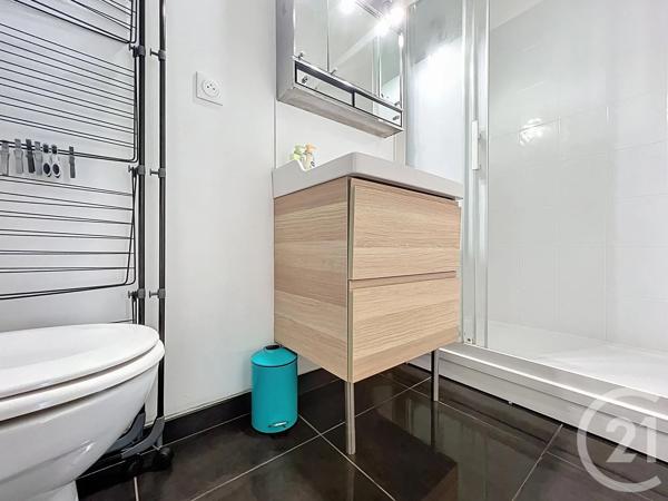 Immeuble à vendre  146 m 2   ROCHEFORT  - 17