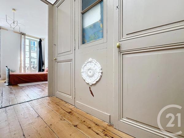 Immeuble à vendre  146 m 2   ROCHEFORT  - 17