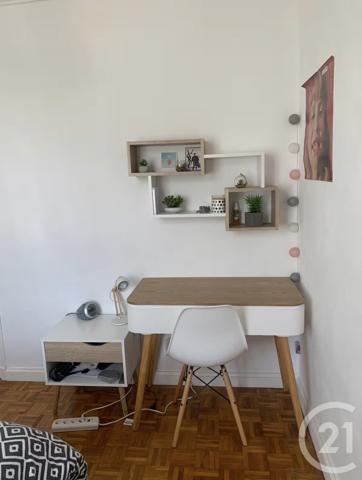 Maison à vendre  4 pièces - 129 m 2   ST YRIEIX SUR CHARENTE  - 16