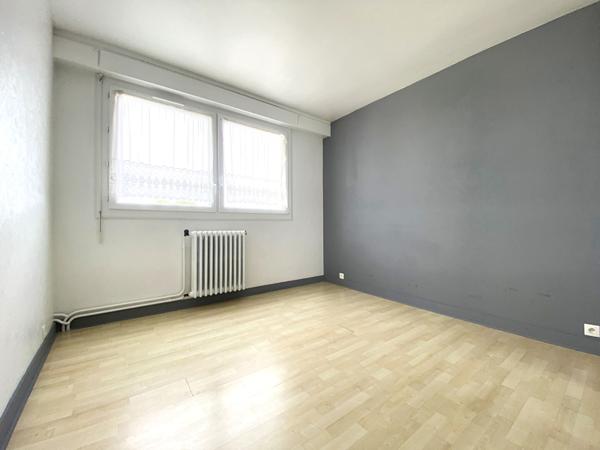 Appartement à vendre à Vannes 3 - 4 chambres dernier étage ascenseur balcon garage