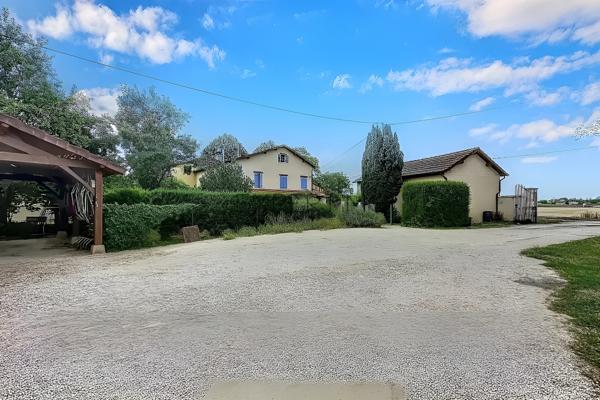 Sennecey-le-Grand (71240) Charmante maison avec gîte indépendant à Sennecey-le-Grand : Calme, Potentiel et Revenu