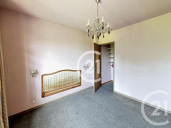Maison à vendre  6 pièces - 137 m 2   JARNAC  - 16