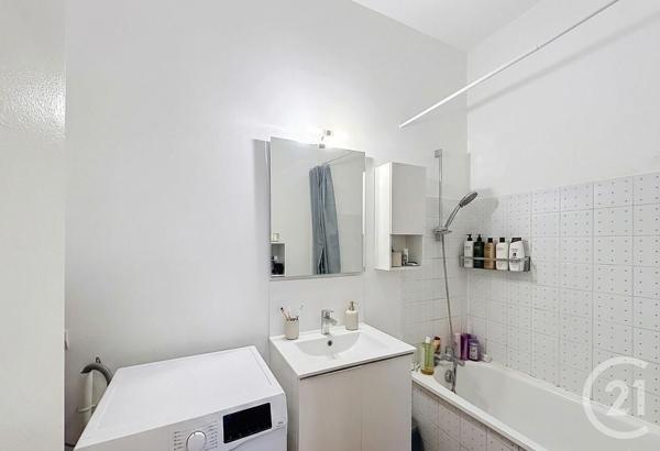 Appartement T2 à vendre  2 pièces - 38 m 2   BORDEAUX  - 33