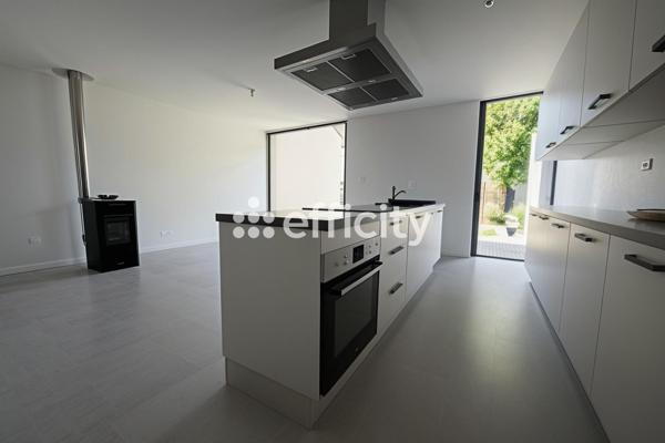 Maison
         5 pièces
        - 99 m² 438 900 € *