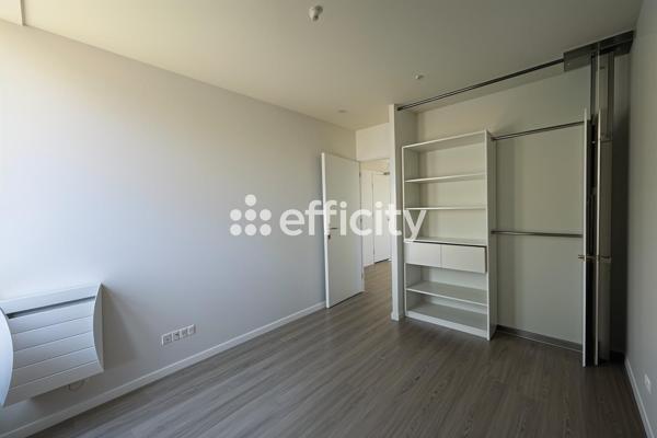 Maison
         5 pièces
        - 99 m² 438 900 € *