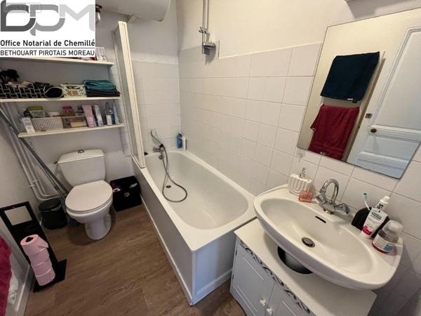 Appartement ancien à vendre à Chemillé-en-Anjou dans le Maine-et-Loire (49120), ref : 49062/778