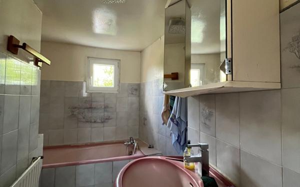 Maison à vendre    4 pièces • 101 m2 Spézet