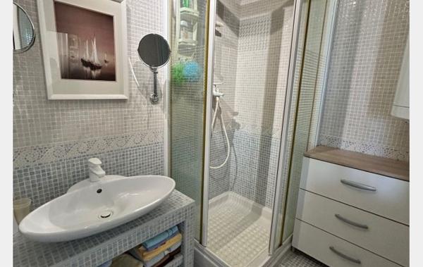 Vente Studio Grande cabine + parking + cellier Le grau-du-roi