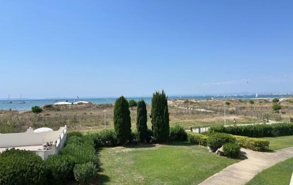 Vente Studio Grande cabine + parking + cellier Le grau-du-roi