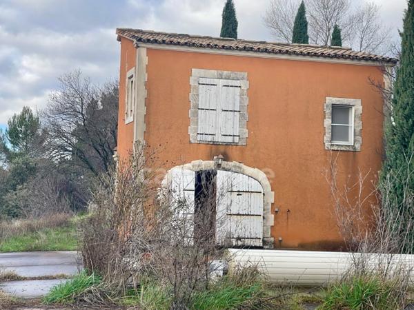 Maison à vendre 3 pièces APT (84) terrain 4550 M2 garage