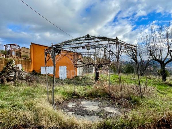 Maison à vendre 3 pièces APT (84) terrain 4550 M2 garage