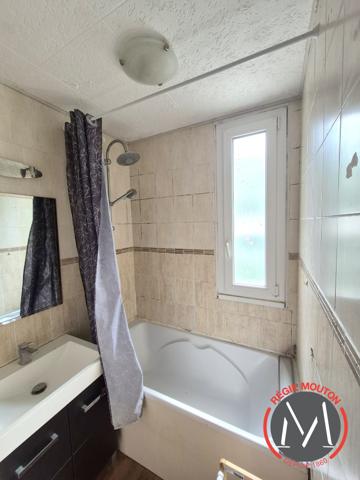 Appartement 65m² T3 à Ménival