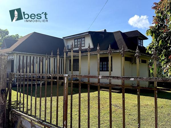 A MATOURY BOURG VILLA D'EXCEPTION IDEALEMENT SITUEE SUR UNE PARCELLE DE 1365 M2