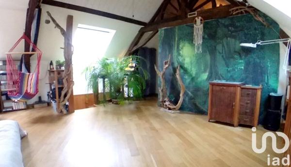 Maison de village 5 pièces de 112 m² à Martigné-sur-Mayenne (53470)