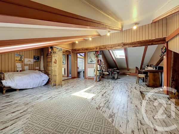 Appartement à vendre  4 pièces - 175 m 2   CALUIRE ET CUIRE  - 69