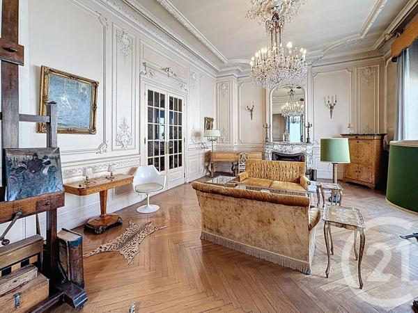 Appartement à vendre  4 pièces - 175 m 2   CALUIRE ET CUIRE  - 69