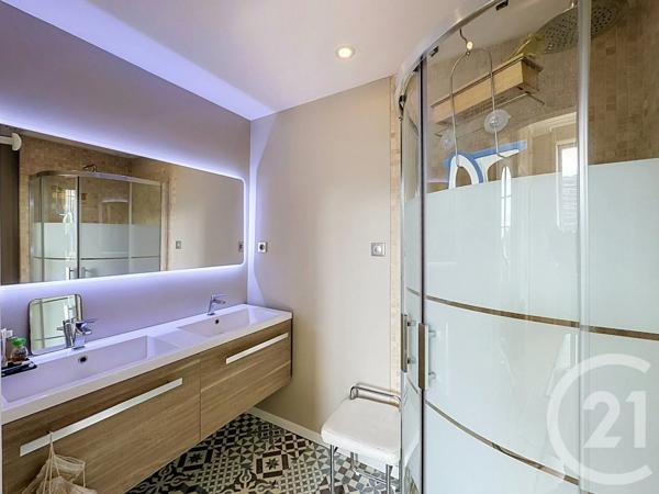 Appartement à vendre  4 pièces - 175 m 2   CALUIRE ET CUIRE  - 69
