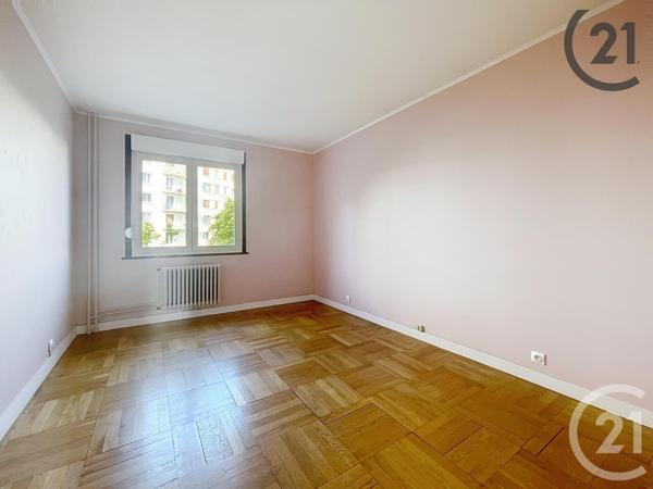 Appartement F5 à vendre  4 pièces - 94,70 m2 TROYES - 10