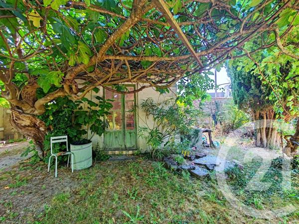 Maison à vendre  4 pièces - 114 m 2   FORCALQUIER  - 04