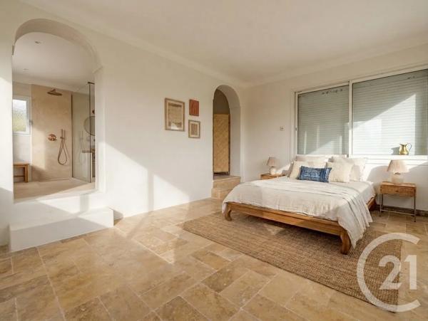 Appartement F4 à vendre  4 pièces - 97,57 m 2   CAGNES SUR MER  - 06