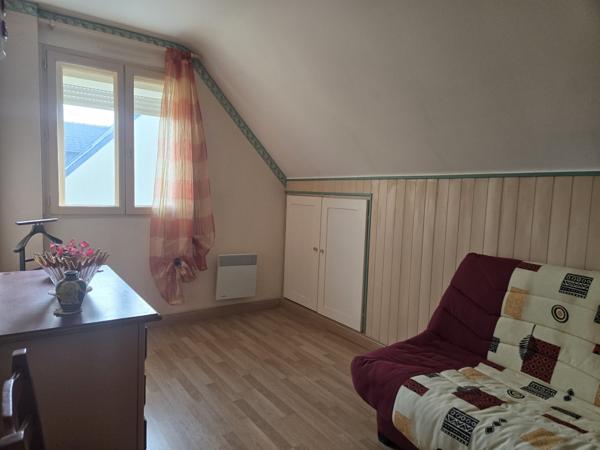 Maison 5 chambres et un bureau centre bourg