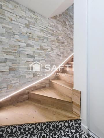 St Laurent du Pont, Appartement T4, dernier étage, rénové à neuf avec ascenseur.