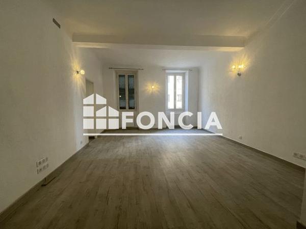 Location Local commercial 2 pièces 61.32 m² - 71 RUE MEYNADIER Cannes 06400