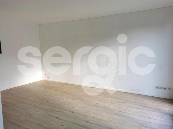Location 1 Pieces 27 80000 Amiens 25 0004 01 0091