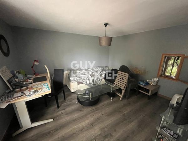 A vendre charmante maison à fort potentiel à Thuir