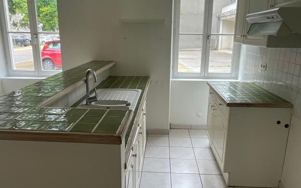 Appartement à louer    3 pièces •  Léré