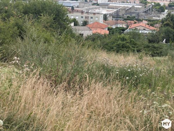 Terrain • Vente • 848m2 • hauts de Clermont • Clermont-Ferrand 210 000 € FAI