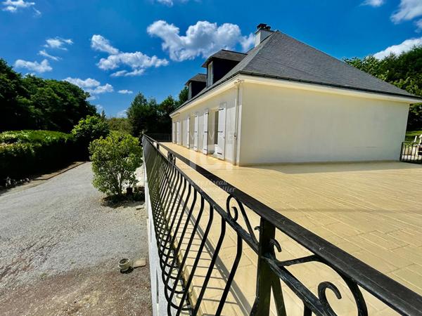 Maison 190m² - 5 Chambres - Garage De 160m² - 5500m²