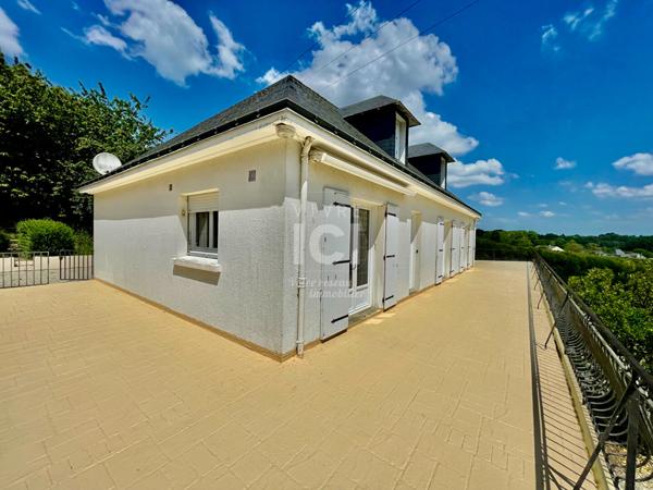 Maison 190m² - 5 Chambres - Garage De 160m² - 5500m²