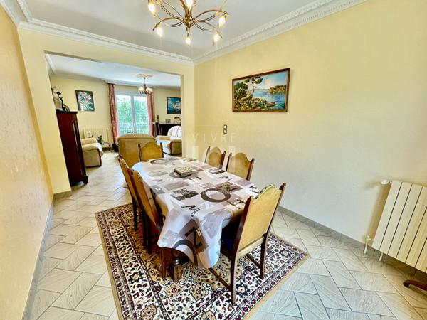 Maison 190m² - 5 Chambres - Garage De 160m² - 5500m²