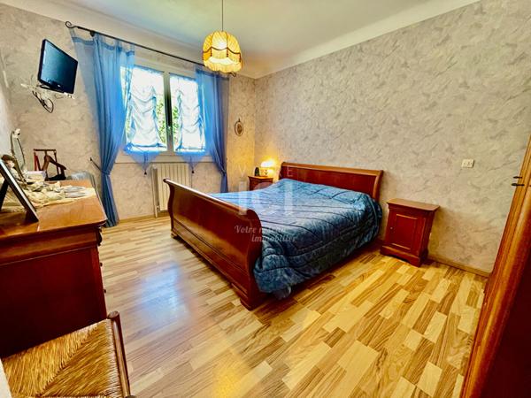 Maison 190m² - 5 Chambres - Garage De 160m² - 5500m²