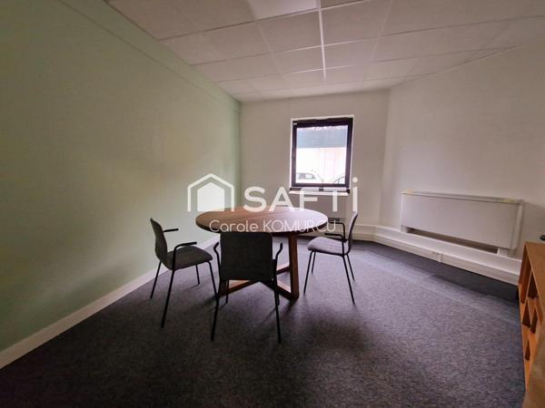 BUREAU DE 263M² AU PECQ