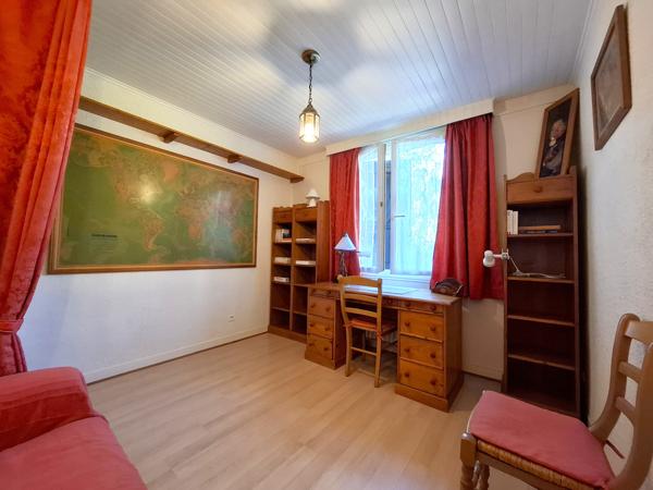 Charmante Maison Type 4 avec Garage et Dépendances - Briançon Centre-Ville