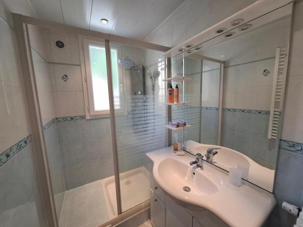 Charmante Maison Type 4 avec Garage et Dépendances - Briançon Centre-Ville