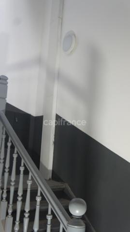 Dpt Nord (59), à vendre ROUBAIX-Centre ville immeuble de rapport mixte 5 lots en zone franche.