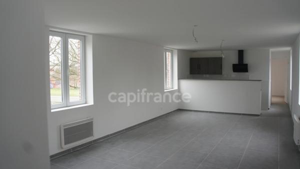 Dpt Nord (59), à vendre ROUBAIX-Centre ville immeuble de rapport mixte 5 lots en zone franche.