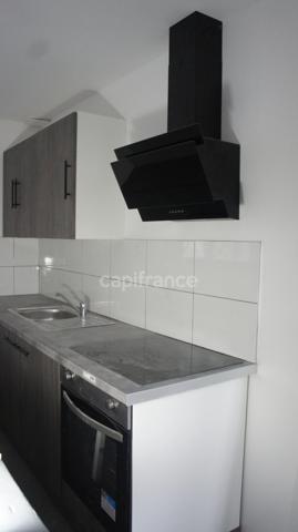 Dpt Nord (59), à vendre ROUBAIX-Centre ville immeuble de rapport mixte 5 lots en zone franche.