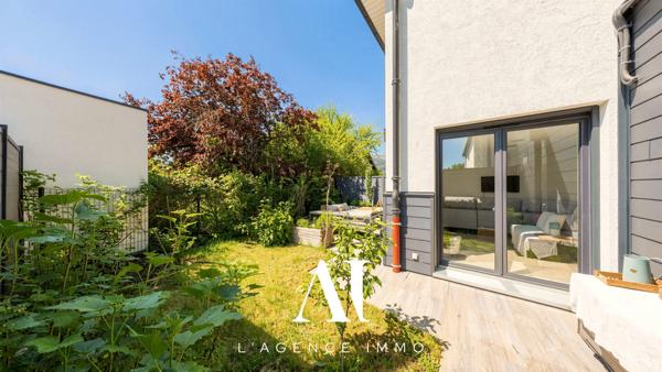 Villa Jumelé T6 Jardin Garage Panneaux photovoltaïques Ségny 01170