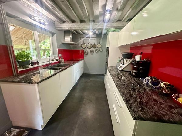 Baisse de prix pour ce corps de Ferme à proximité de  Pont L Eveque 6 pièce(s) 193.3 m2