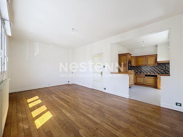 Idéal locatif, Limoges Secteur Eugène Varlin, maison 2 chambres et 1 bureau, grand garage et jardinet