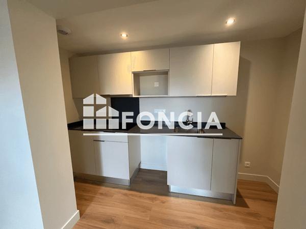 Location Appartement 2 pièces 33.92 m² - 10 AVENUE DU GENERAL DE GAULLE Angouleme 16000