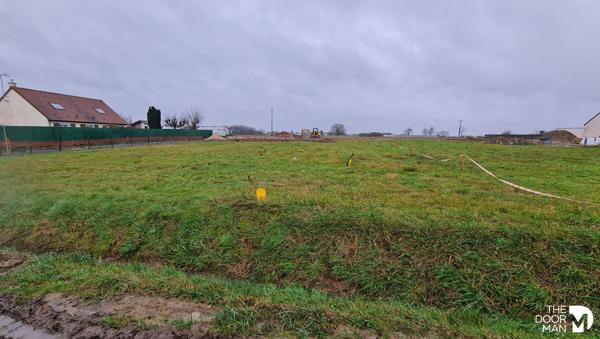 Terrain - Vendu - 772 m² - ARTANNES-SUR-INDRE | The Door Man