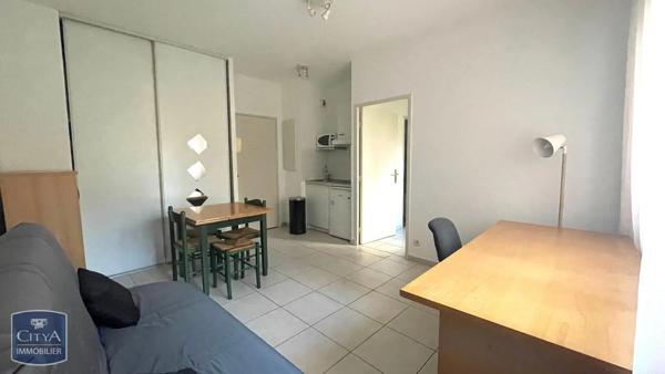Appartement à louer 2 pièces 29.4m² Aix-en-Provence (13100)