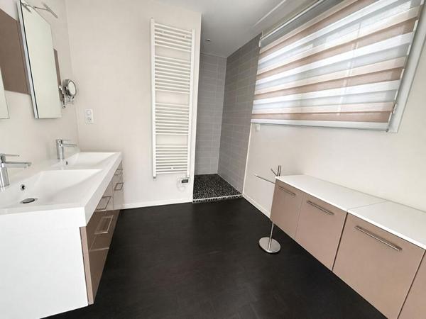 Maison Angouleme 4 pièce(s) 140 m2