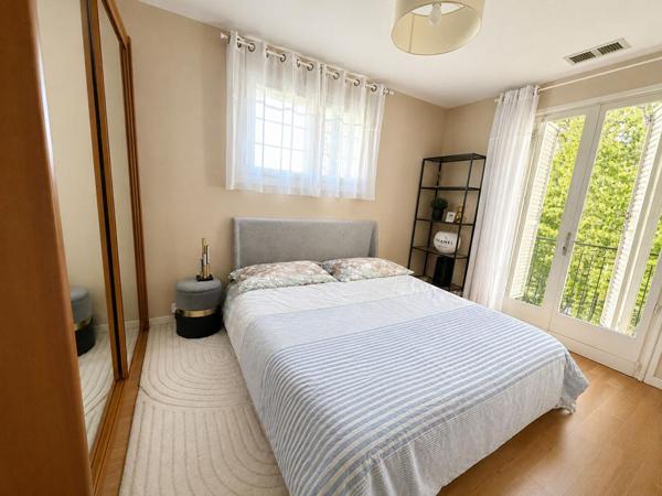 Maison Angouleme 4 pièce(s) 140 m2